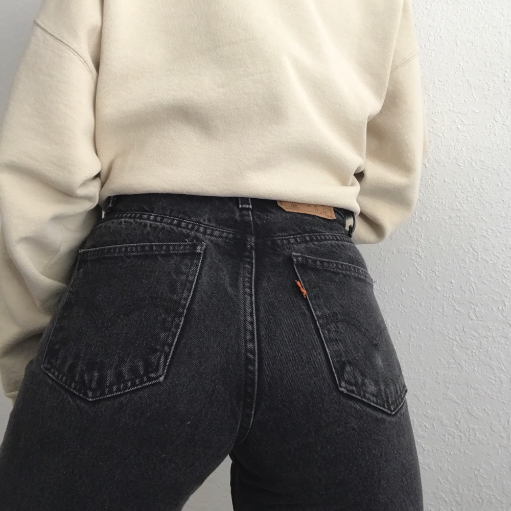 560 Student  Levi Washed Out Jeans